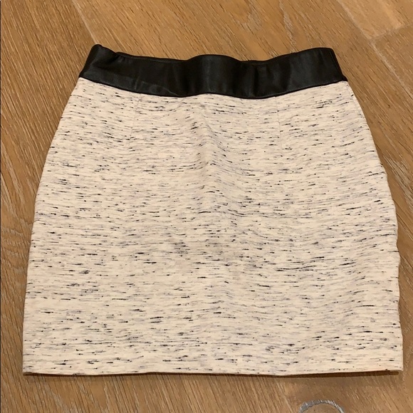 WILFRED SKIRT - Picture 2 of 3